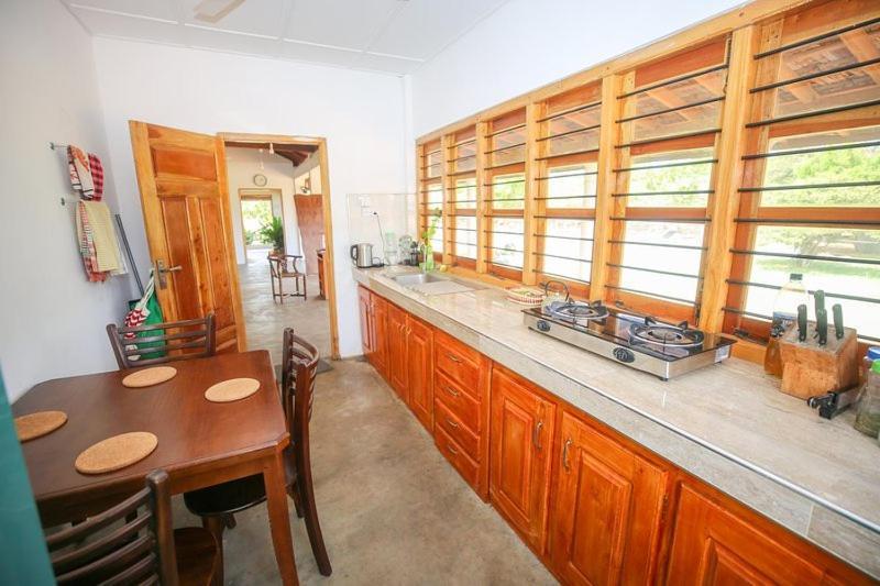 Apartamento Donkey Clinic And Education Center Mannar Exterior foto